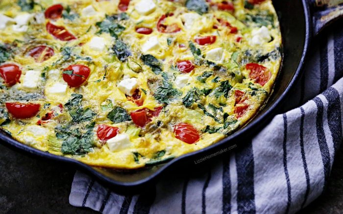 An spinach, tomato and egg omelet as part of a fat loss breakfast